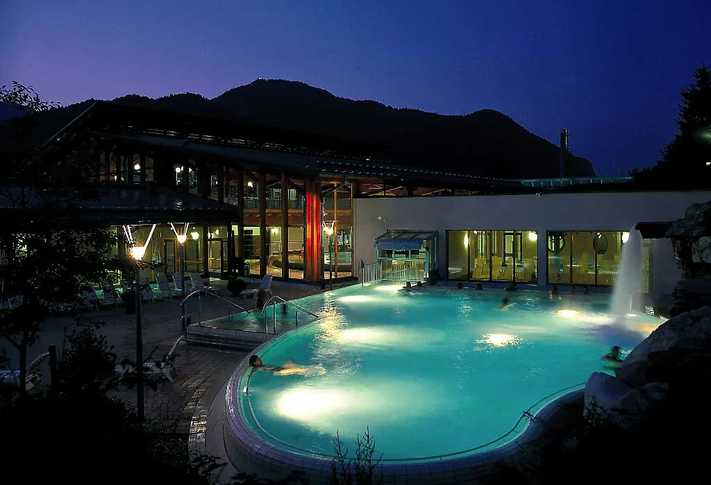 Watzmann Therme bei nacht